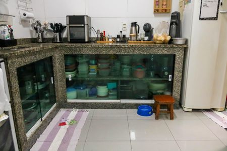 Casa de condomínio à venda com 179m², 3 quartos e 1 vagaCozinha