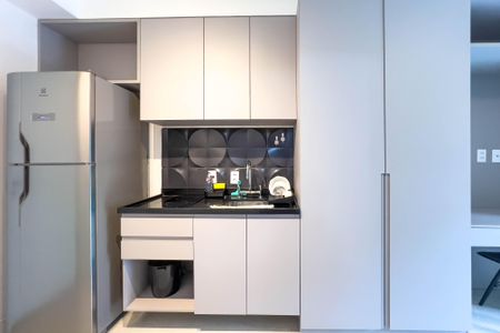 Studio para alugar com 27m², 1 quarto e sem vaga Studio para alugar com 27m², 1 quarto e sem vagaCozinha