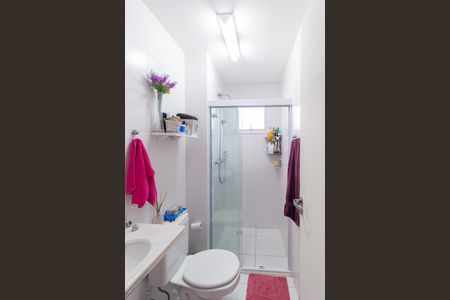 Apartamento à venda com 59m², 2 quartos e 2 vagas Apartamento à venda com 59m², 2 quartos e 2 vagasBanheiro da suíte