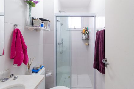 Apartamento à venda com 59m², 2 quartos e 2 vagas Apartamento à venda com 59m², 2 quartos e 2 vagasBanheiro da suíte