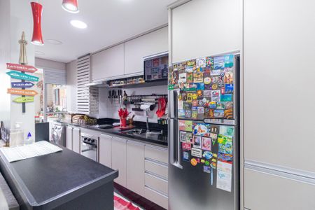 Apartamento à venda com 59m², 2 quartos e 2 vagas Apartamento à venda com 59m², 2 quartos e 2 vagasCozinha e área de serviço