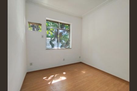 Apartamento à venda com 80m², 3 quartos e 1 vagaQuarto 2