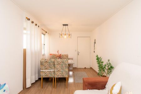 Apartamento para alugar com 75m², 2 quartos e 1 vaga Apartamento para alugar com 75m², 2 quartos e 1 vagaSala