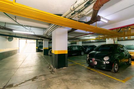 Apartamento para alugar com 75m², 2 quartos e 1 vaga Apartamento para alugar com 75m², 2 quartos e 1 vagaÁrea comum - Garagem