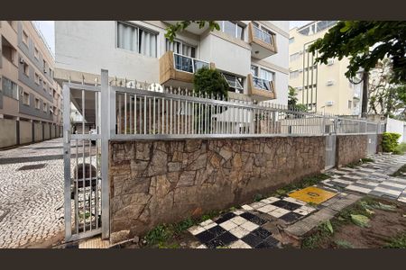 Apartamento para alugar com 67m², 2 quartos e 1 vagaFachada