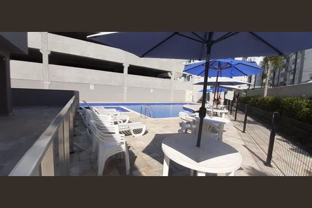 Apartamento para alugar com 49m², 2 quartos e 1 vaga Apartamento para alugar com 49m², 2 quartos e 1 vagaÁrea comum - Piscina