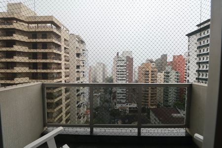 Apartamento para alugar com 125m², 3 quartos e 2 vagas Apartamento para alugar com 125m², 3 quartos e 2 vagasVaranda