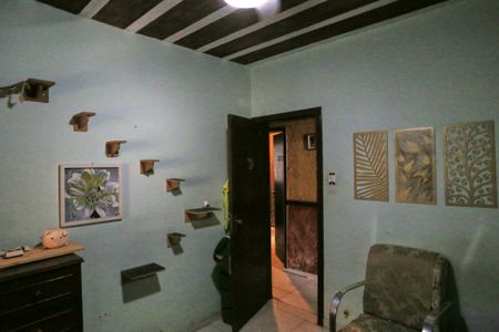 Casa à venda com 597m², 4 quartos e 7 vagas Casa à venda com 597m², 4 quartos e 7 vagasQuarto