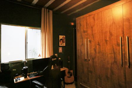 Casa à venda com 597m², 4 quartos e 7 vagas Casa à venda com 597m², 4 quartos e 7 vagasSuíte