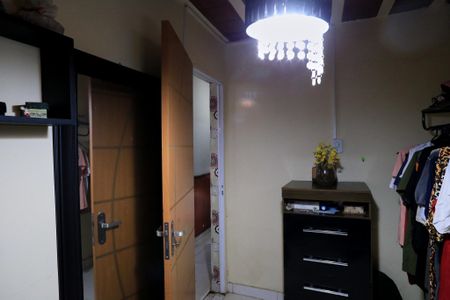 Casa à venda com 597m², 4 quartos e 7 vagas Casa à venda com 597m², 4 quartos e 7 vagasQuarto 1