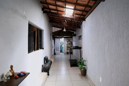 Casa à venda com 597m², 4 quartos e 7 vagas Casa à venda com 597m², 4 quartos e 7 vagasÁrea externa
