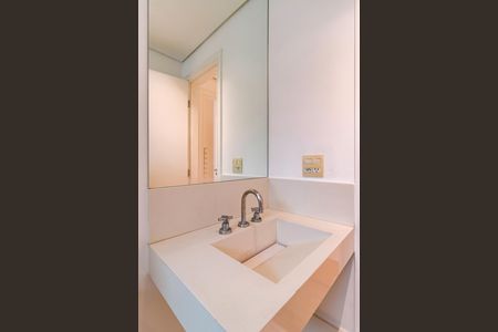 Apartamento para alugar com 142m², 2 quartos e 3 vagasBanheiro Social