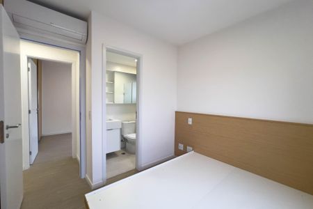 Apartamento à venda com 95m², 2 quartos e 2 vagasSuíte 1