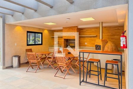 Apartamento à venda com 95m², 2 quartos e 2 vagasChurrasqueira