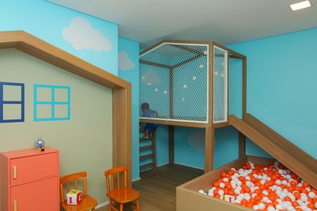 Apartamento para alugar com 37m², 2 quartos e sem vagaÁrea comum - Brinquedoteca