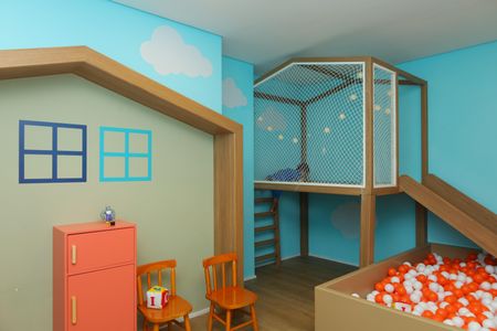 Apartamento para alugar com 37m², 2 quartos e sem vagaÁrea comum - Brinquedoteca