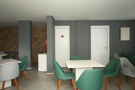 Apartamento para alugar com 37m², 2 quartos e sem vagaÁrea comum - Salão de festas