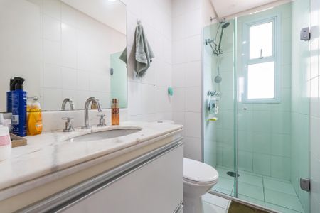 Apartamento à venda com 79m², 2 quartos e 2 vagasBanheiro Social
