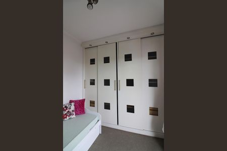 Apartamento à venda com 64m², 2 quartos e 2 vagasQuarto 2