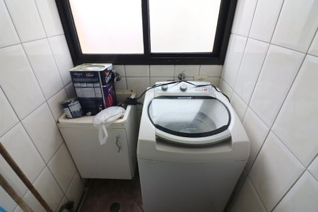 Apartamento à venda com 64m², 2 quartos e 2 vagasÁrea de Serviço