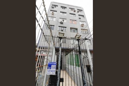 Apartamento à venda com 65m², 2 quartos e 1 vagaFachada