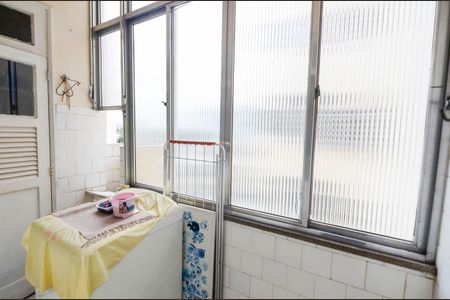 Apartamento à venda com 65m², 2 quartos e 1 vagaÁrea de Serviço