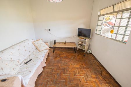 Sala de casa à venda com 4 quartos, 223m² em Novo Glória, Belo Horizonte