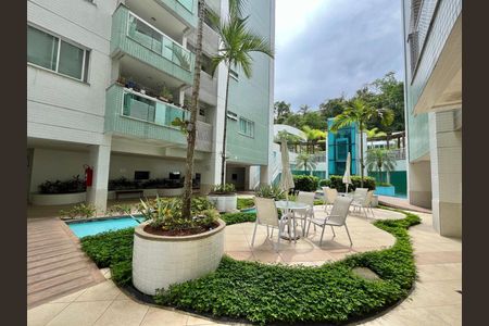 Apartamento à venda com 233m², 4 quartos e 3 vagas Apartamento à venda com 233m², 4 quartos e 3 vagasÁrea comum