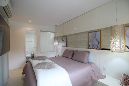 Apartamento à venda com 233m², 4 quartos e 3 vagasSuíte 2