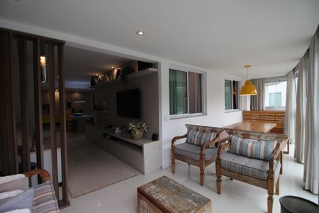 Apartamento à venda com 233m², 4 quartos e 3 vagasVaranda