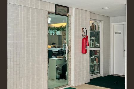 Apartamento à venda com 233m², 4 quartos e 3 vagas Apartamento à venda com 233m², 4 quartos e 3 vagasÁrea comum