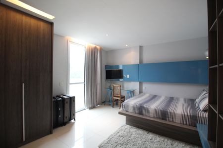 Apartamento à venda com 233m², 4 quartos e 3 vagasSuíte 1