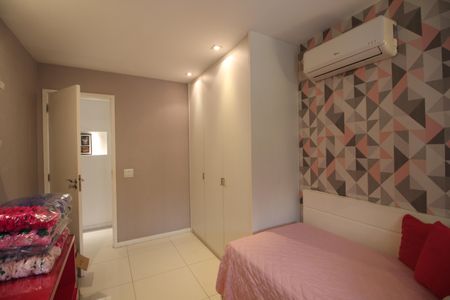 Apartamento à venda com 233m², 4 quartos e 3 vagasQuarto 2