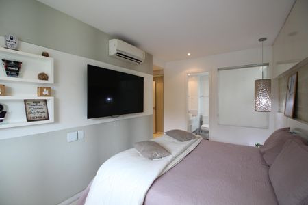 Apartamento à venda com 233m², 4 quartos e 3 vagasSuíte 2