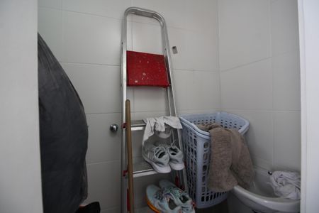 Apartamento à venda com 233m², 4 quartos e 3 vagasBanheiro de Serviço