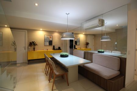 Apartamento à venda com 233m², 4 quartos e 3 vagasSala de Jantar