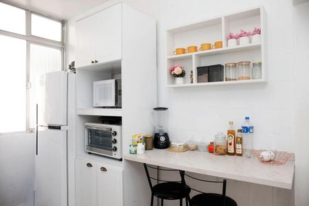 Cozinha + Área de Serviço de kitnet/studio à venda com 1 quarto, 41m² em Moinhos de Vento, Porto Alegre