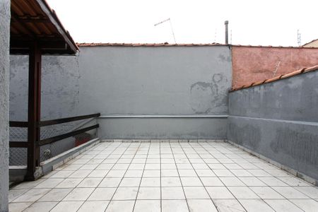 Casa para alugar com 200m², 4 quartos e 5 vagas Casa para alugar com 200m², 4 quartos e 5 vagasTerraço