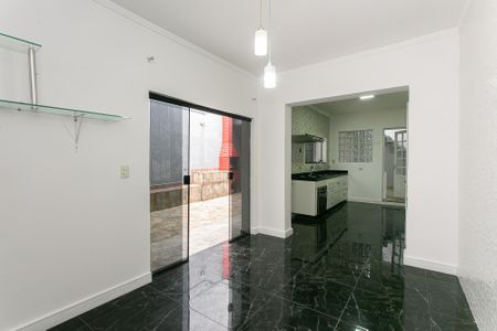 Casa para alugar com 200m², 4 quartos e 5 vagas Casa para alugar com 200m², 4 quartos e 5 vagasCopa