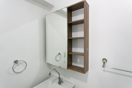 Casa para alugar com 200m², 4 quartos e 5 vagas Casa para alugar com 200m², 4 quartos e 5 vagasBanheiro Social