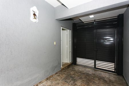 Casa para alugar com 200m², 4 quartos e 5 vagas Casa para alugar com 200m², 4 quartos e 5 vagasGaragem