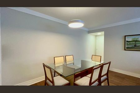 Apartamento para alugar com 100m², 2 quartos e 1 vagaSala