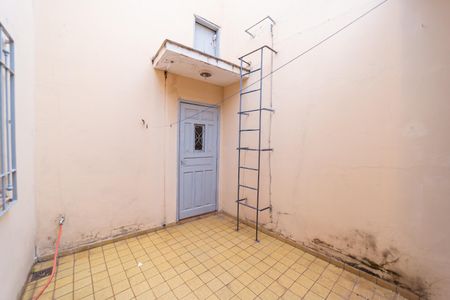 Casa à venda com 250m², 3 quartos e 2 vagasQuintal Lateral