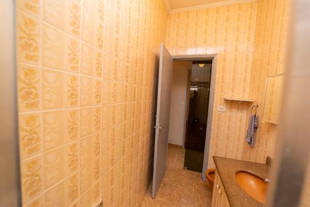 Casa à venda com 250m², 3 quartos e 2 vagasBanheiro 1