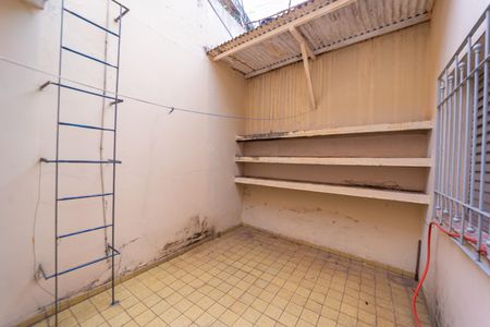 Casa à venda com 250m², 3 quartos e 2 vagasQuintal Lateral