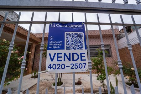 Casa à venda com 250m², 3 quartos e 2 vagas08/10/25 Placa : ZNHJ-410