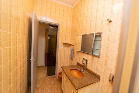 Casa à venda com 250m², 3 quartos e 2 vagasBanheiro 1