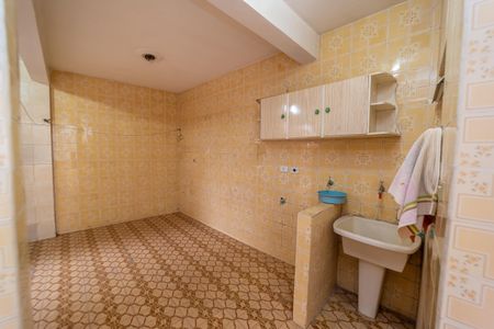 Casa à venda com 250m², 3 quartos e 2 vagasÁrea de Serviço