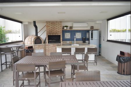 Apartamento à venda com 83m², 2 quartos e 2 vagasÁrea comum - Churrasqueira