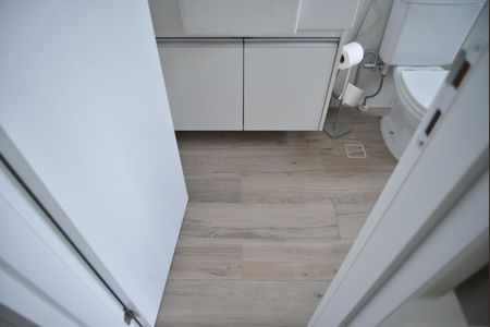 Apartamento à venda com 83m², 2 quartos e 2 vagasBanheiro da Suíte 2